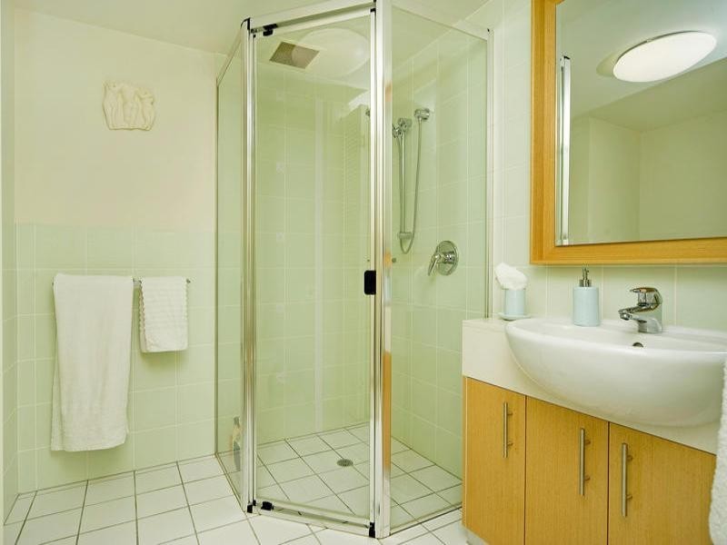 8421 Magnolia Drive East, Hope Island QLD 4212