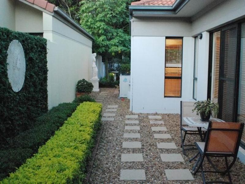 Hope Island QLD 4212