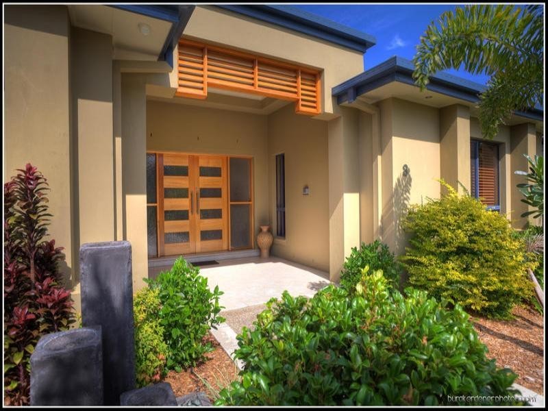 8 Mandolin Avenue, Helensvale QLD 4212