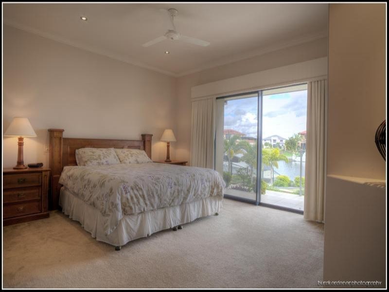 8 Mandolin Avenue, Helensvale QLD 4212