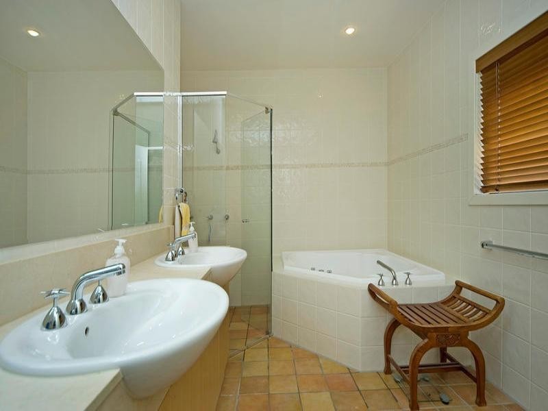 Hope Island QLD 4212