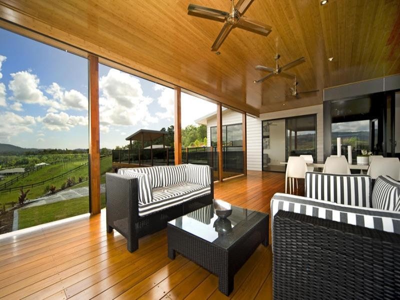 12 Summer Hill Crescent, Maudsland QLD 4210