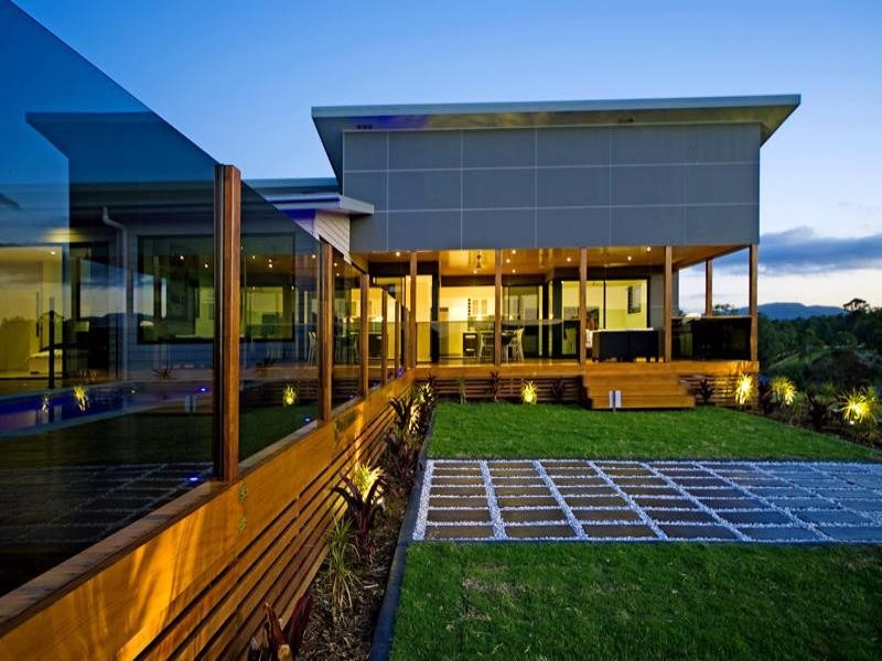 12 Summer Hill Crescent, Maudsland QLD 4210
