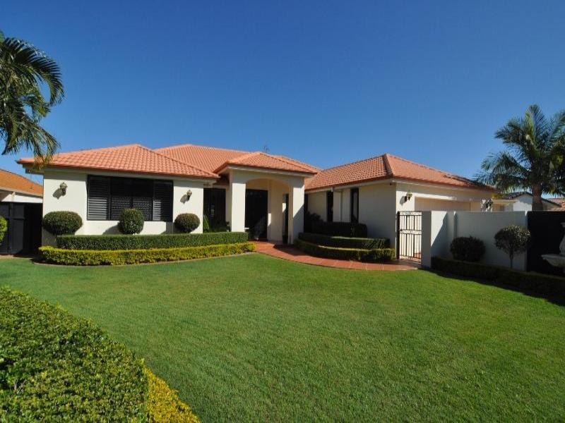 7 Glenwater Crescent, Helensvale QLD 4212