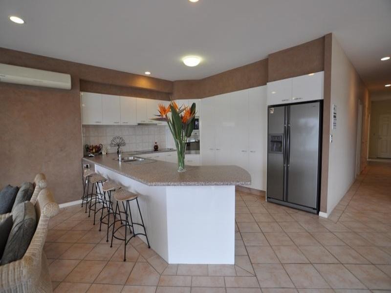 7 Glenwater Crescent, Helensvale QLD 4212