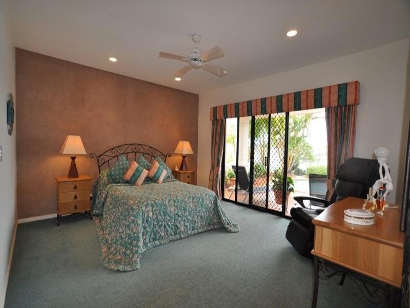 7 Glenwater Crescent, Helensvale QLD 4212