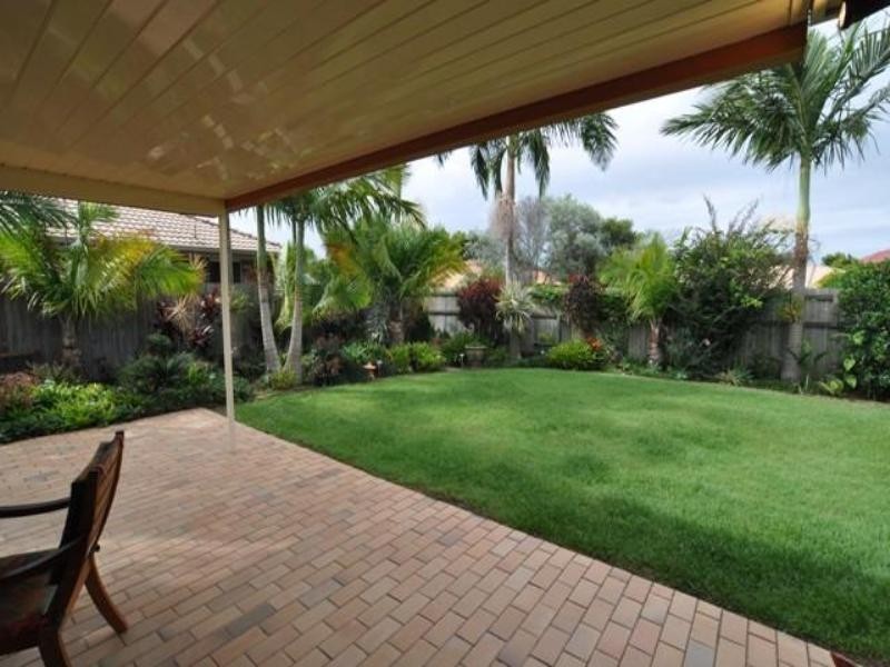 19 Rosswood Court, Helensvale QLD 4212