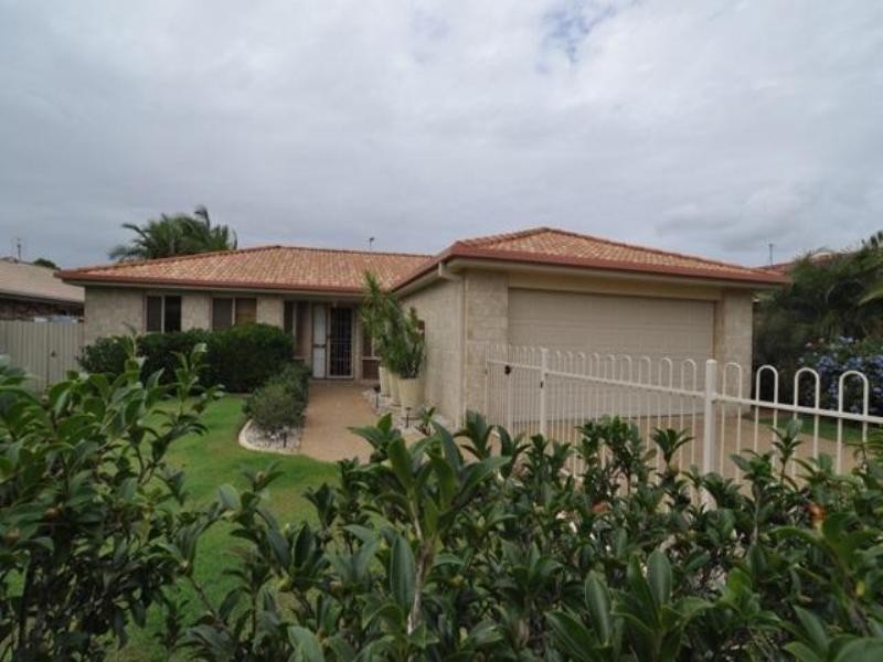 19 Rosswood Court, Helensvale QLD 4212