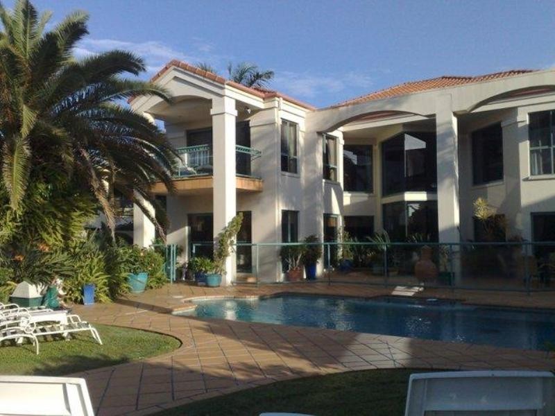 Hope Island QLD 4212