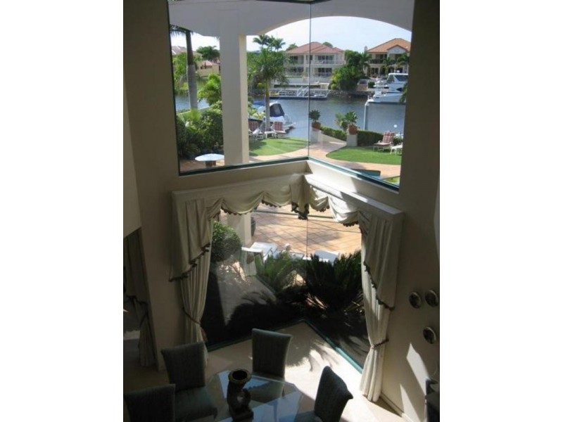 Hope Island QLD 4212