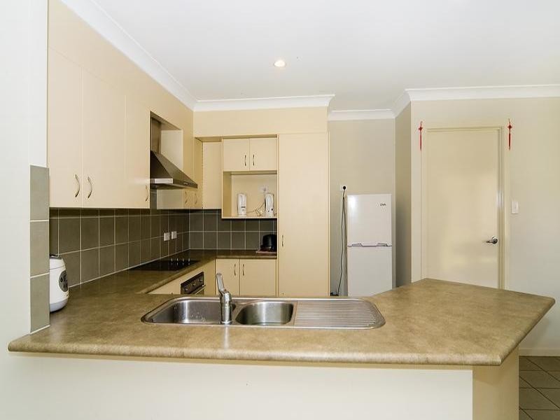 11 Collins Street, Collingwood Park QLD 4301