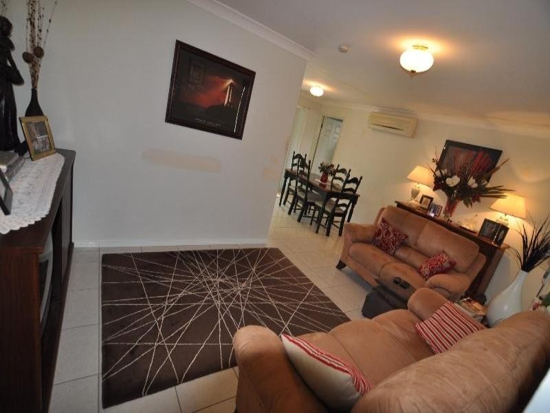 45 Wantana Crescent, Edens Landing QLD 4207