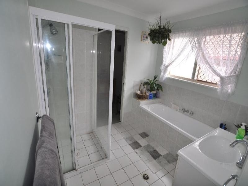 45 Wantana Crescent, Edens Landing QLD 4207