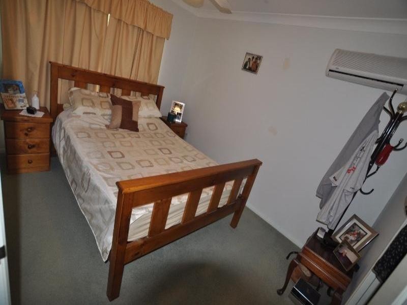 45 Wantana Crescent, Edens Landing QLD 4207