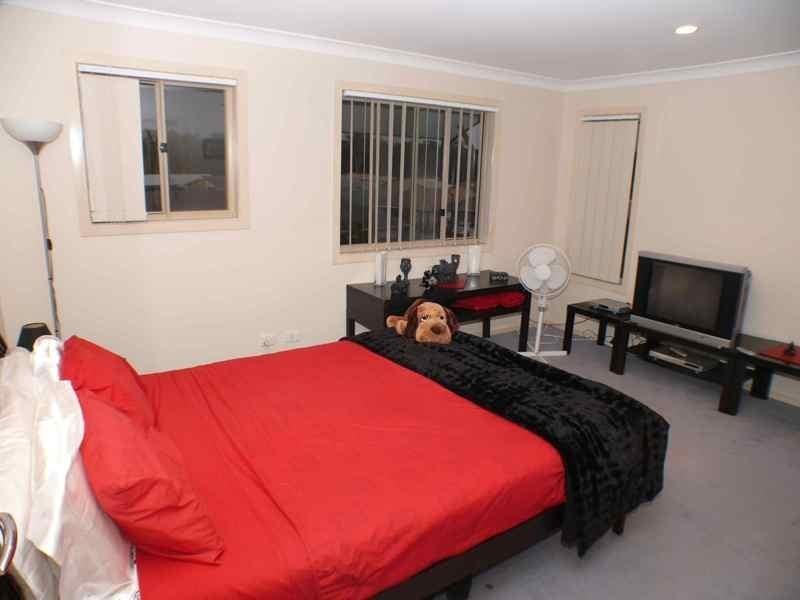 24 Silver Gull Street, Coomera QLD 4209