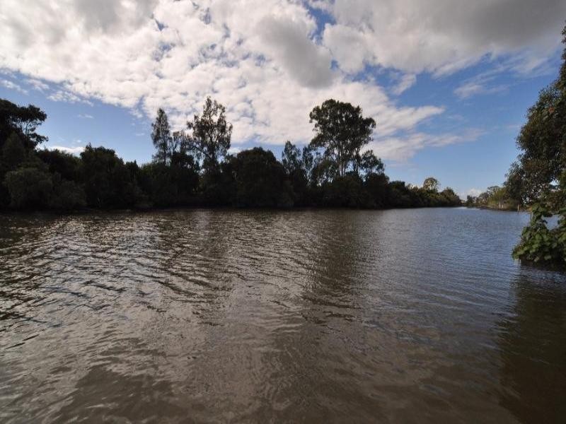 42 Saltwater Terrace, Helensvale QLD 4212