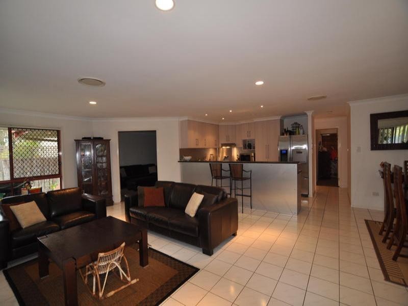 159 Monterey Keys Drive, Helensvale QLD 4212