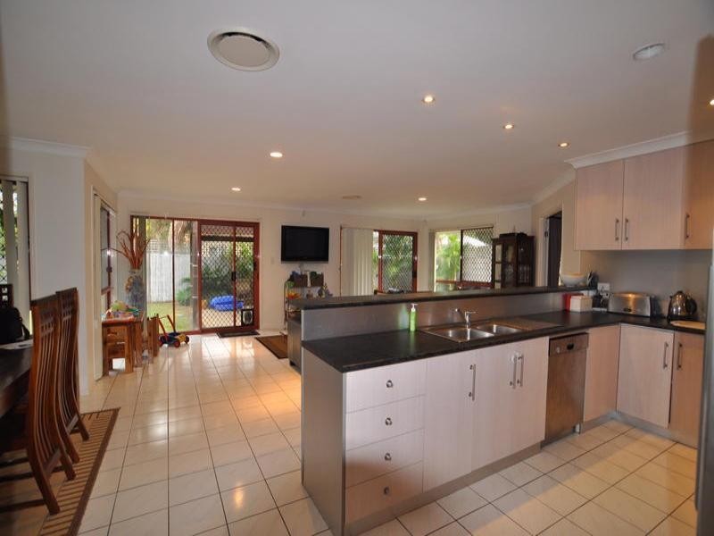 159 Monterey Keys Drive, Helensvale QLD 4212