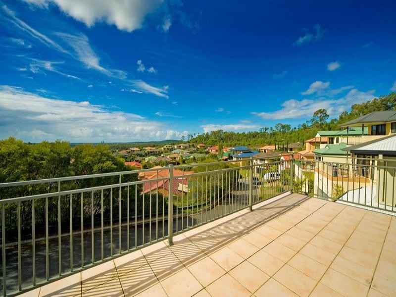 Pacific Pines QLD 4211