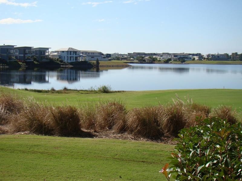 Hope Island QLD 4212