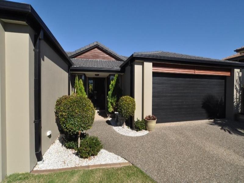 3 Leander Circuit, Oxenford QLD 4210