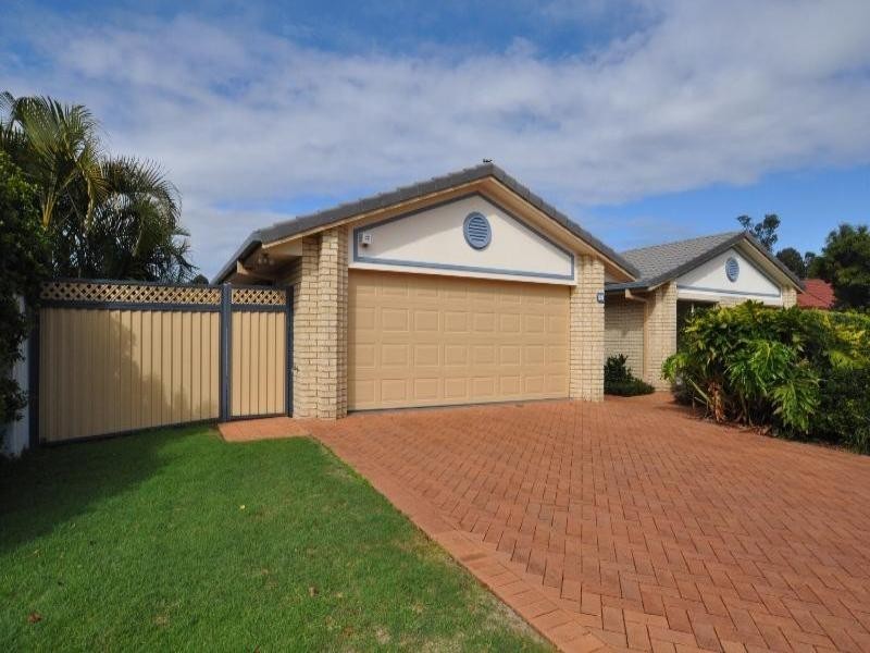 28 Roseapple Circuit, Oxenford QLD 4210