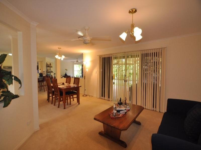 28 Roseapple Circuit, Oxenford QLD 4210