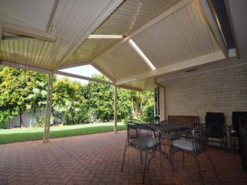 28 Roseapple Circuit, Oxenford QLD 4210