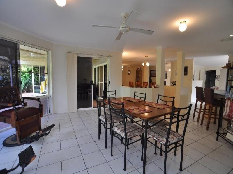 28 Roseapple Circuit, Oxenford QLD 4210