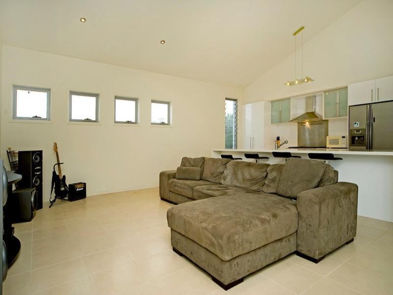 26 Ragamuffin Drive West, Coomera QLD 4209