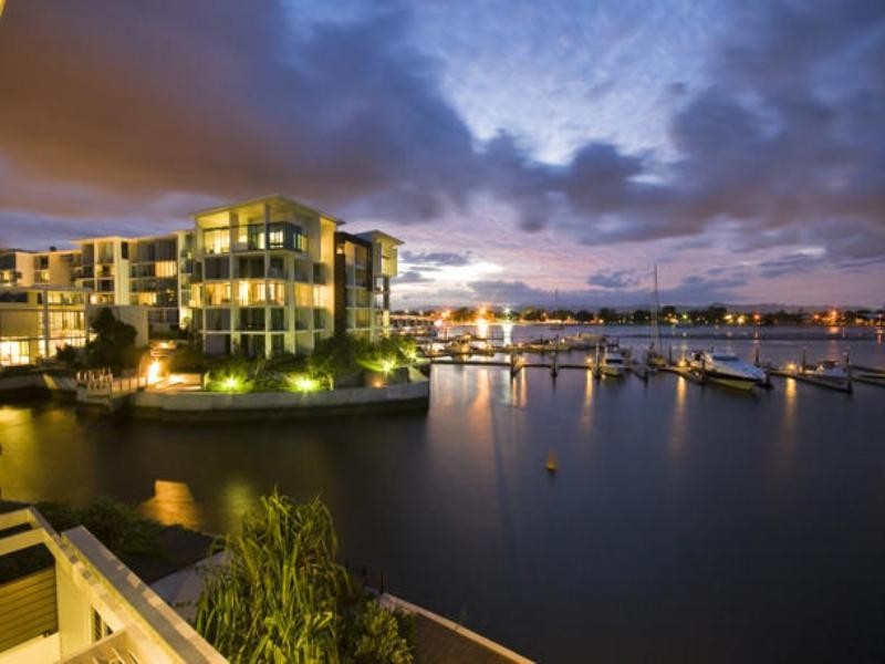 1 Ephraim Island Rd, Ephraim Island, Paradise Point QLD 4216