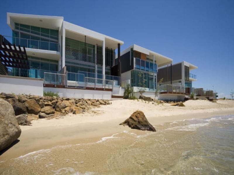 1 Ephraim Island Rd, Ephraim Island, Paradise Point QLD 4216