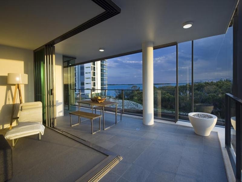 1 Ephraim Island Rd, Ephraim Island, Paradise Point QLD 4216