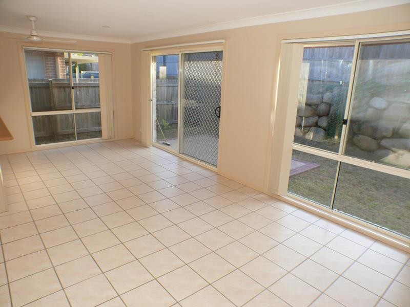 16 Pearse Street, Collingwood Park QLD 4301