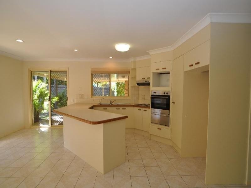 14 Arlene Park Terrace, Helensvale QLD 4212
