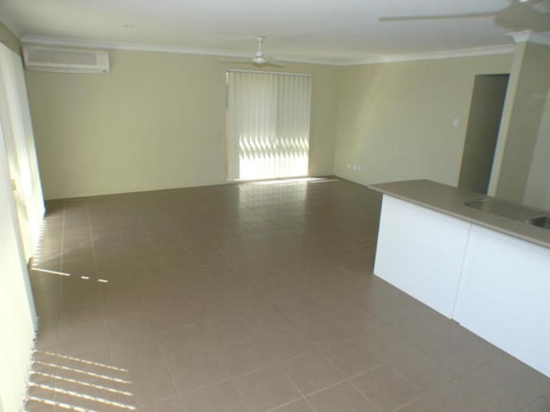 87 Collins Street, Collingwood Park QLD 4301