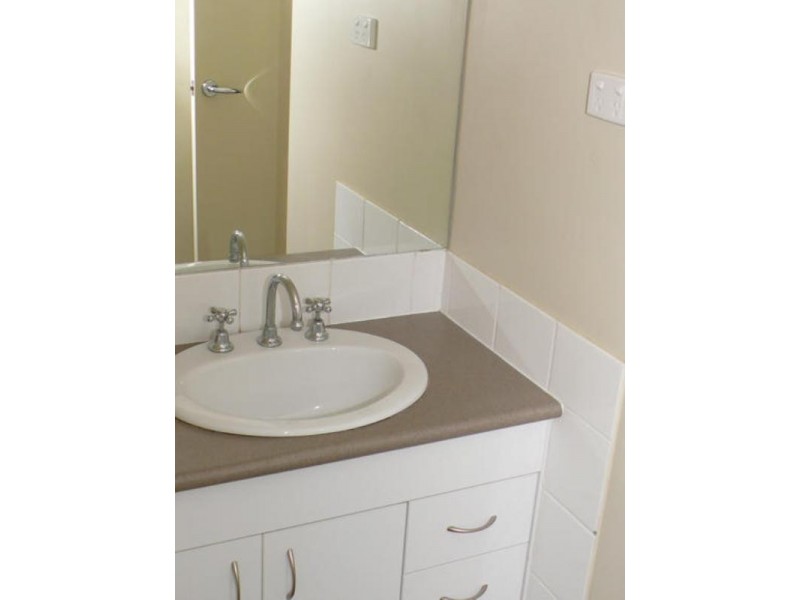 87 Collins Street, Collingwood Park QLD 4301