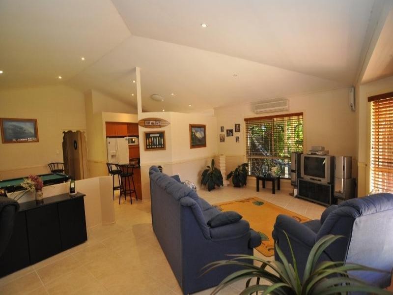 116 Monterey Keys Drive, Helensvale QLD 4212