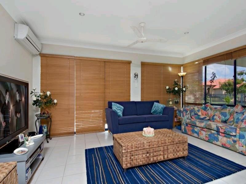 18 Essen Place, Oxenford QLD 4210