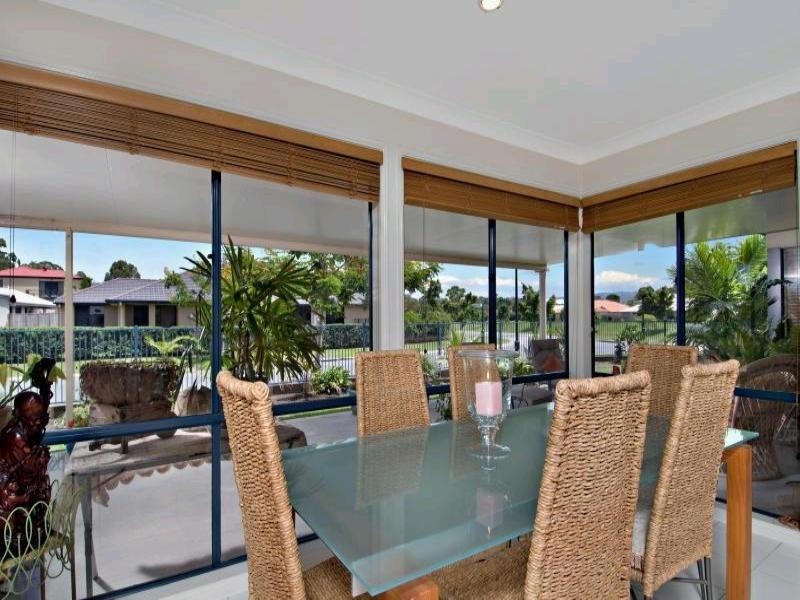 18 Essen Place, Oxenford QLD 4210