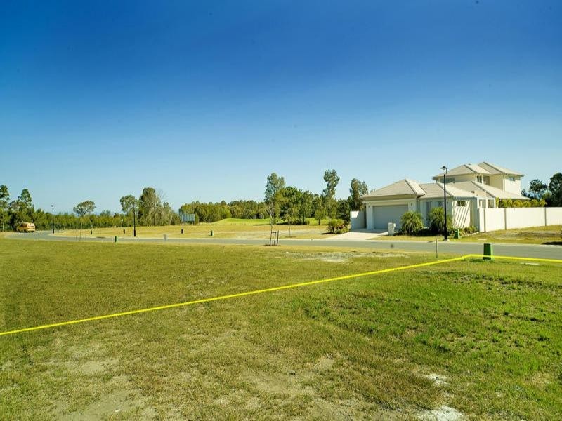 9134 Peter Senior Drive, Hope Island QLD 4212