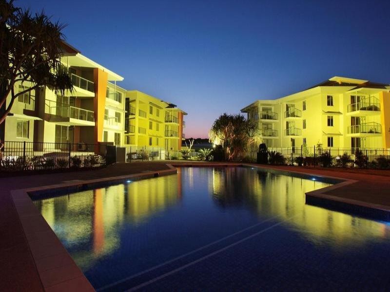 99 Marina Quays.  Broadwater Avenue, Hope Island QLD 4212