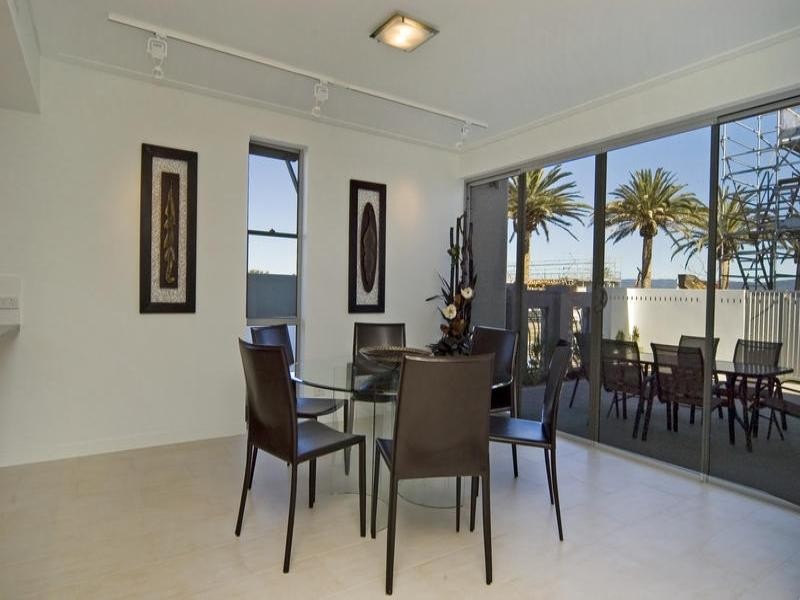 99 Marina Quays.  Broadwater Avenue, Hope Island QLD 4212