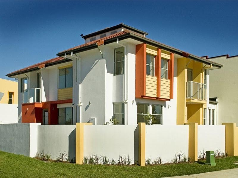 99 Marina Quays.  Broadwater Avenue, Hope Island QLD 4212