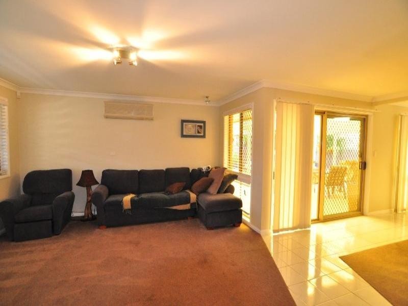 26 Lakewood Court, Helensvale QLD 4212