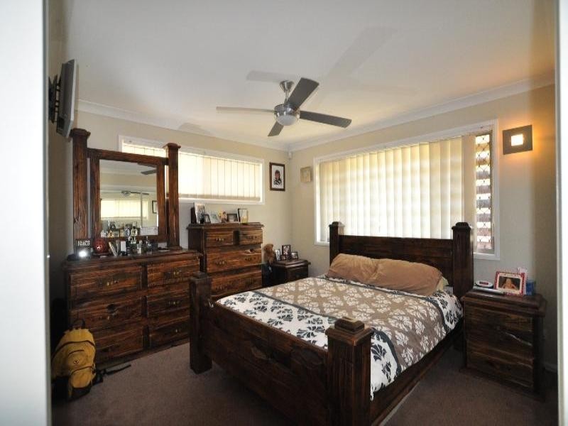 26 Lakewood Court, Helensvale QLD 4212