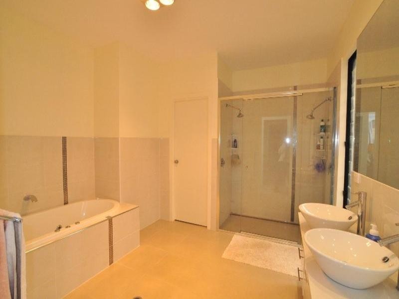 22 Leander Circuit, Oxenford QLD 4210