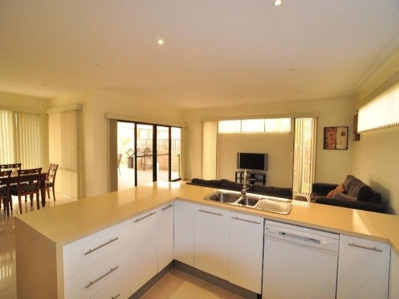 22 Leander Circuit, Oxenford QLD 4210