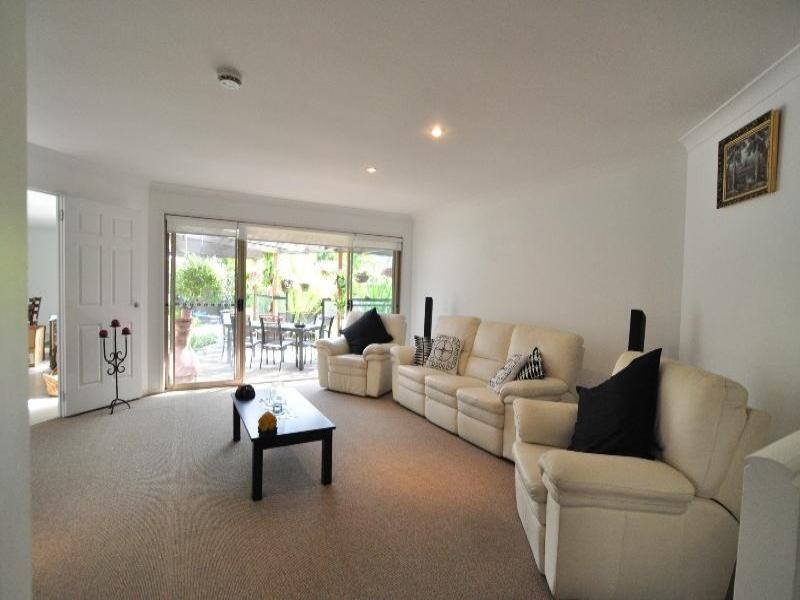 2 Arlene Park Terrace, Helensvale QLD 4212