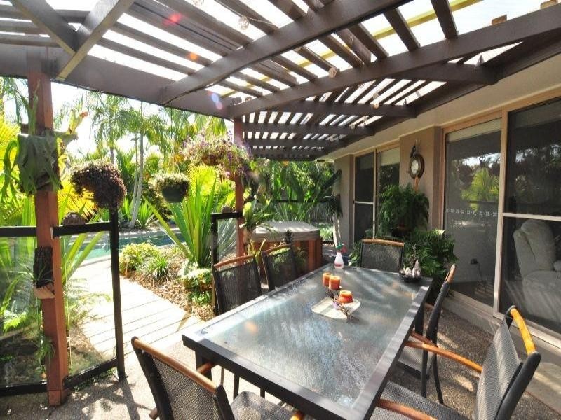 2 Arlene Park Terrace, Helensvale QLD 4212